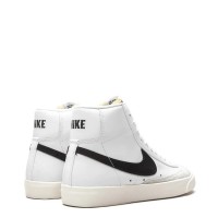 Кроссовки Nike Blazer Mid 77 White Black зимние женские 5